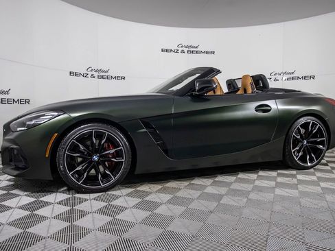 Used 2025 BMW Z4 M40i w/ Edition image 11