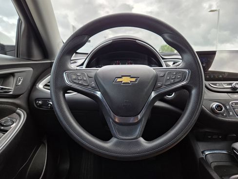 Used 2024 Chevrolet Malibu LT FWD image 11