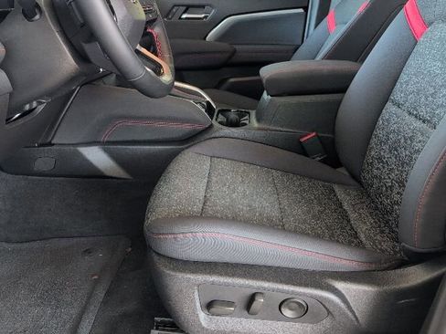 New 2025 Chevrolet Colorado Z71 w/ Technology Package image 17