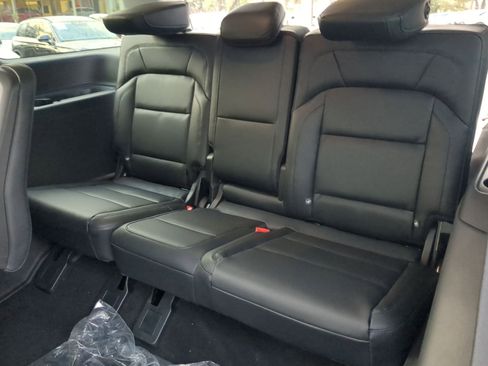 New 2026 Lincoln Navigator Premiere image 22