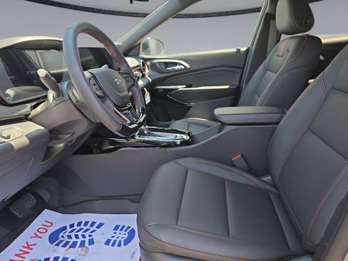 New 2026 Chevrolet Trax RS w/ Sunroof Package FWD image 19