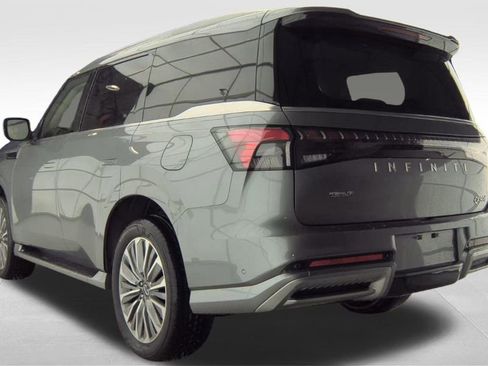 Used 2025 INFINITI QX80 Sensory image 9