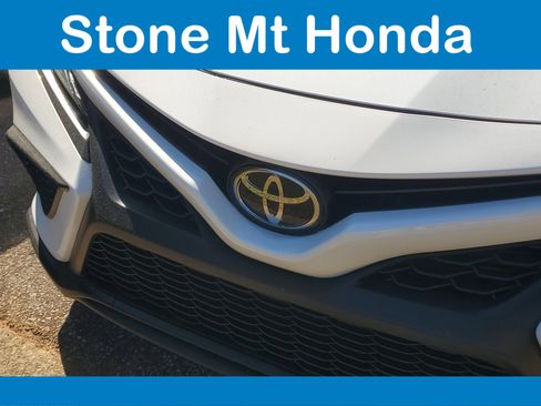 Used 2024 Toyota Camry SE image 5