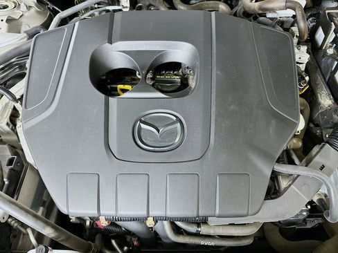 Used 2024 MAZDA MAZDA3 s FWD image 32