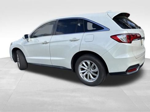 Used 2017 Acura RDX w/ Technology Package image 2