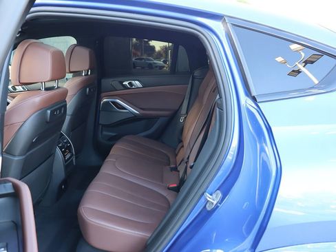 Used 2020 BMW X6 M50i image 40