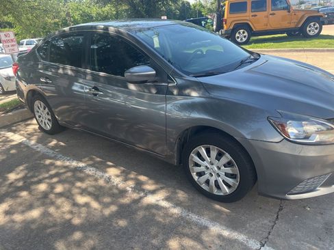 Used 2016 Nissan Sentra SV FWD image 5