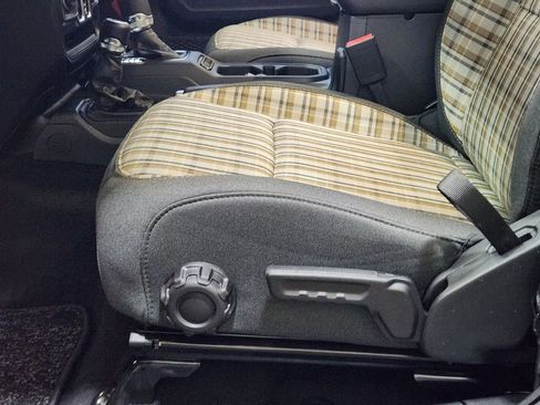 New 2026 Jeep Wrangler Unlimited Sport AWD/4WD image 17