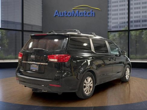 Used 2016 Kia Sedona LX w/ LX Convenience Package FWD image 10
