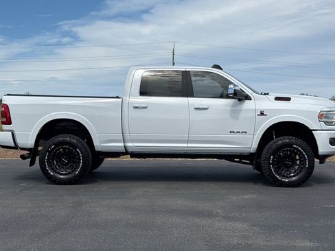 Used 2019 RAM 2500 Laramie AWD/4WD image 3