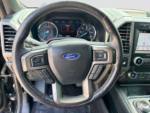 Used 2019 Ford Expedition XLT w/ Equipment Group 202A RWD image 11