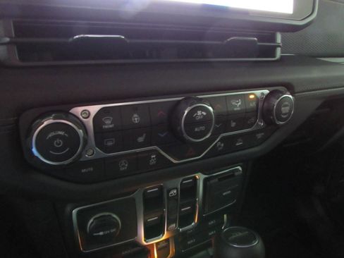 New 2026 Jeep Gladiator Mojave AWD/4WD image 27