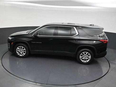 Used 2023 Chevrolet Traverse LS FWD image 21