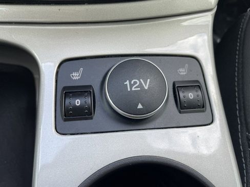 Used 2015 Ford C-MAX Energi SEL w/ Equipment Group 302A FWD image 21