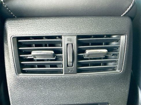 New 2026 Mitsubishi Outlander SE image 27