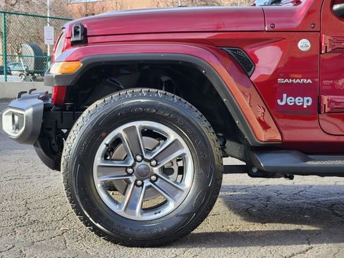 Used 2022 Jeep Wrangler Unlimited Sahara w/ Cold Weather Group image 9