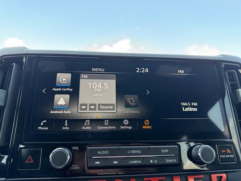 Used 2025 Nissan Frontier Pro-X image 17