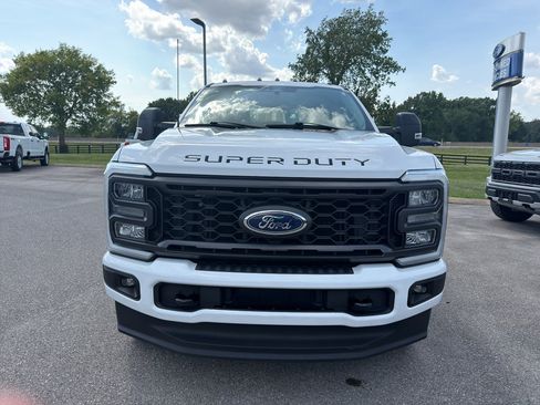 Used 2024 Ford F250 XL w/ STX Appearance Package AWD/4WD image 2