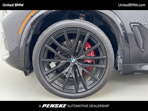 Used 2021 BMW X5 sDrive40i w/ M Sport Package image 2