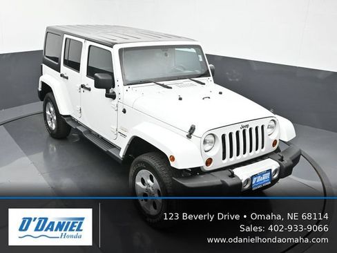 Used 2013 Jeep Wrangler Unlimited Sahara w/ Trailer Tow Group AWD/4WD image 20