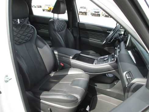 Used 2021 Hyundai Palisade Calligraphy image 23