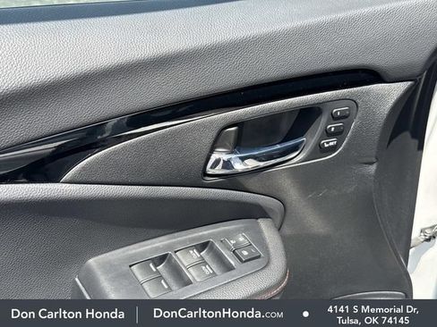 Used 2025 Honda Ridgeline Black Edition image 10