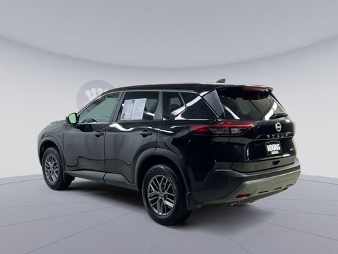 Used 2023 Nissan Rogue S image 10