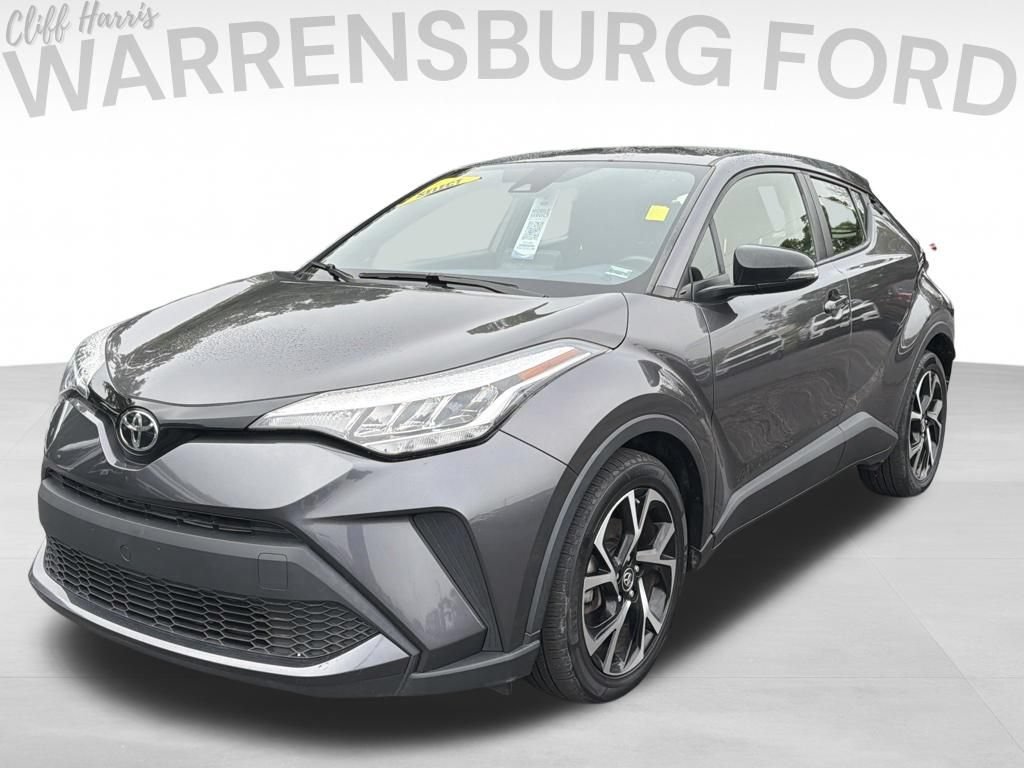 Used 2021 Toyota C-HR XLE FWD image 3