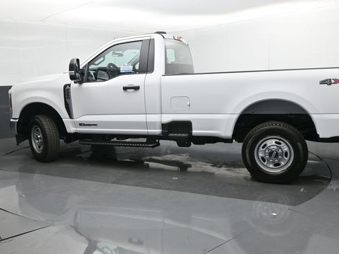 New 2026 Ford F250 XL AWD/4WD image 3