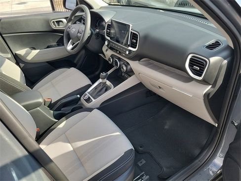 New 2026 Hyundai Venue SEL image 18
