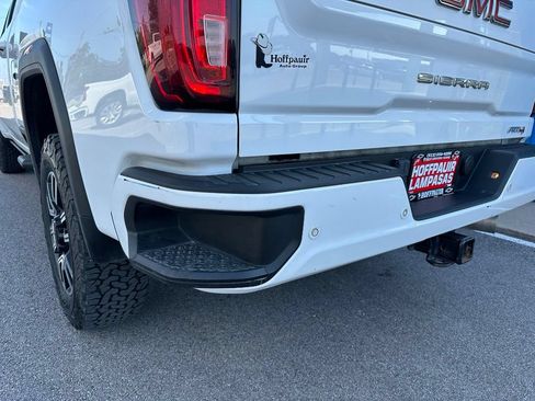 Used 2023 GMC Sierra 2500 AT4 w/ AT4 Preferred Package AWD/4WD image 6