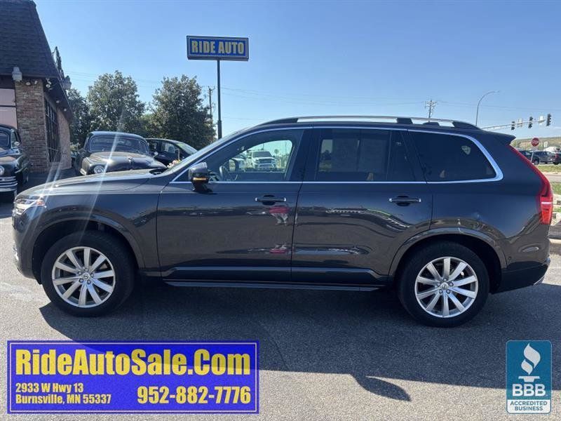 Used 2017 Volvo XC90 T6 Momentum w/ Vision Package AWD/4WD image 8