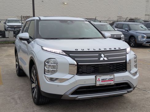 New 2026 Mitsubishi Outlander SE FWD image 7