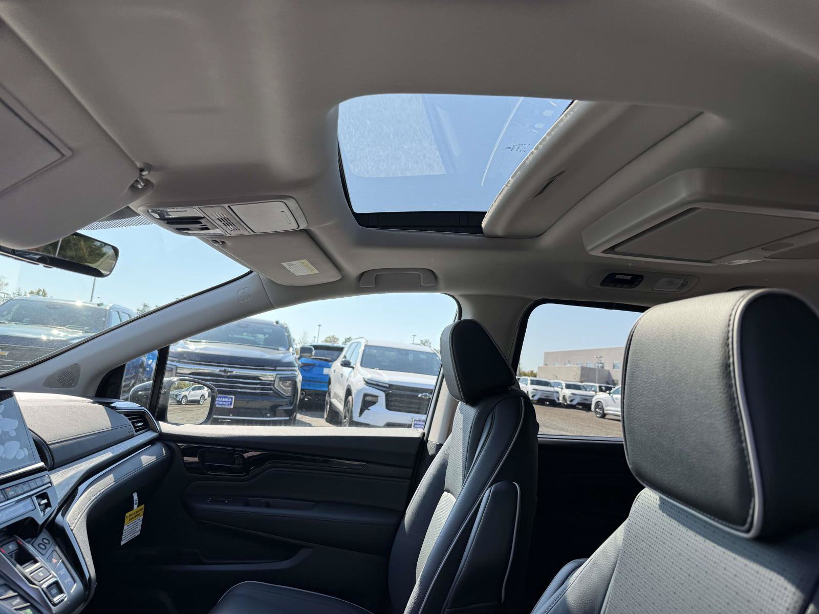 New 2027 Honda Odyssey Elite image 16