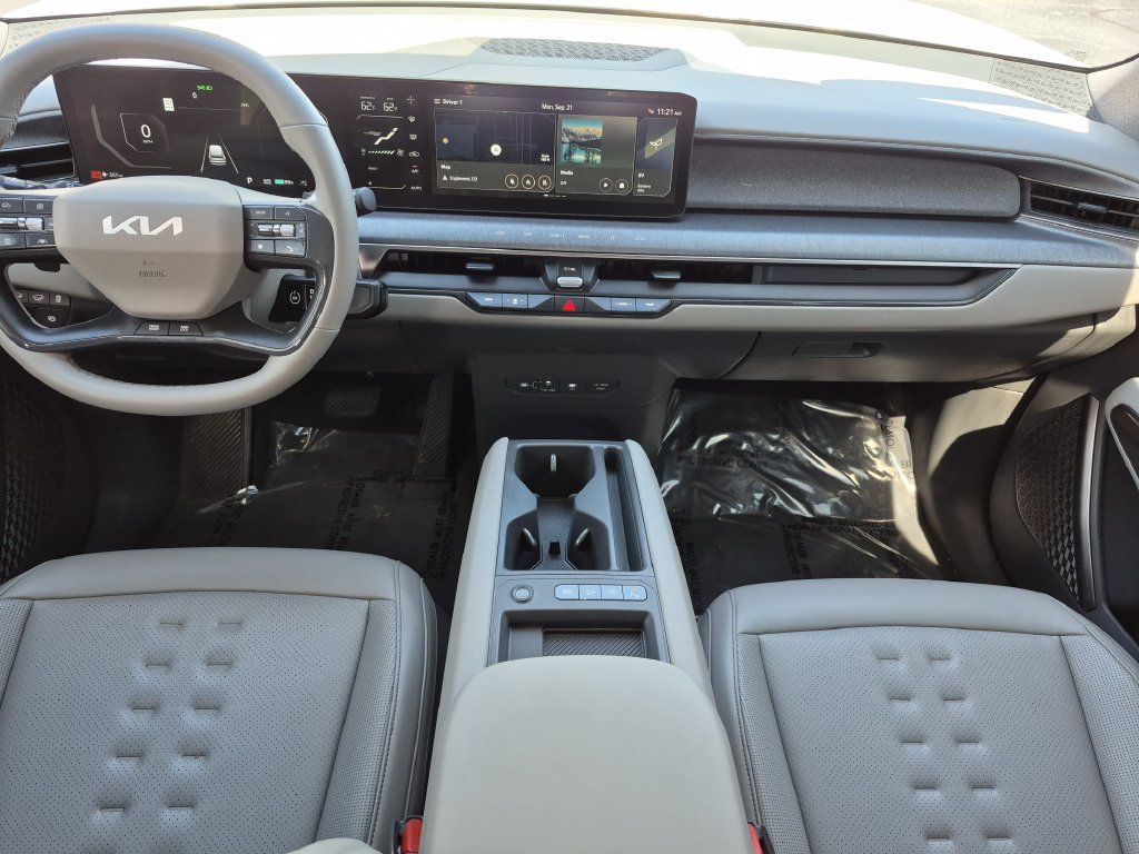 Used 2024 Kia EV9 Wind AWD/4WD image 14