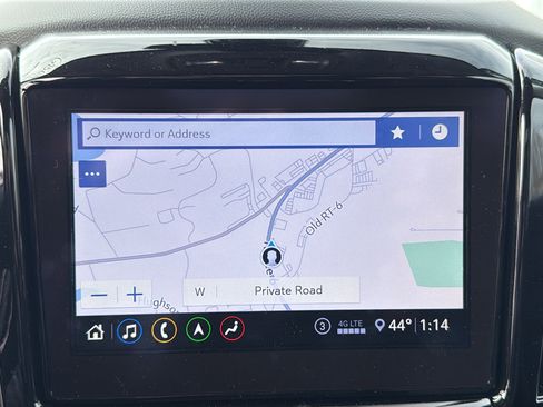 Used 2021 Chevrolet Traverse RS image 19