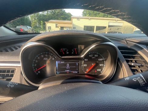 Used 2018 Chevrolet Impala LT FWD image 14