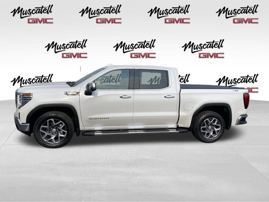 Used 2023 GMC Sierra 1500 SLT w/ SLT Premium Package AWD/4WD image 4