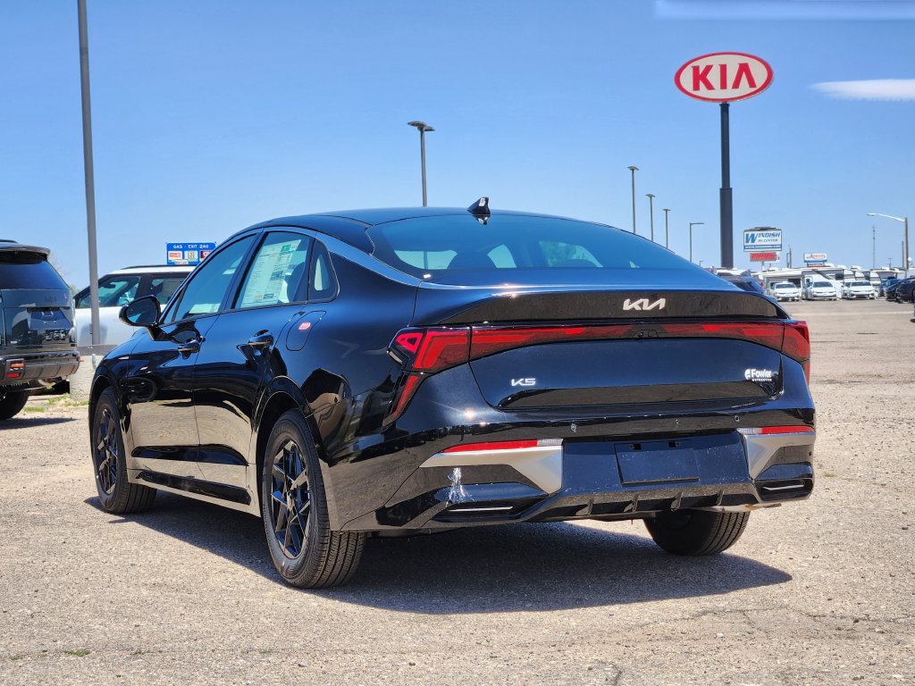 New 2026 Kia K5 LXS FWD image 3
