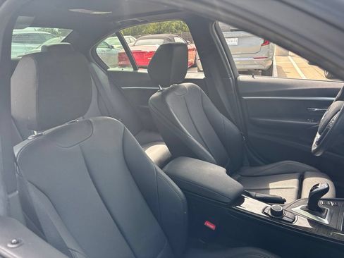 Used 2017 BMW 330i Sedan RWD image 12