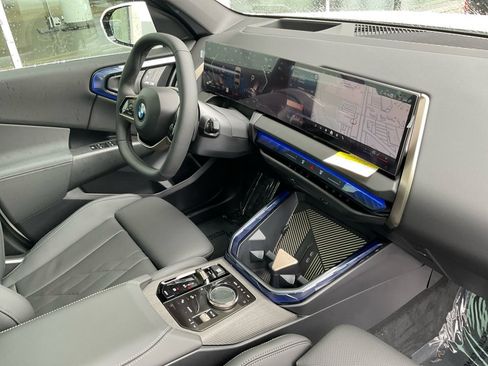 Certified 2025 BMW X3 xDrive30i w/ Premium Package image 32