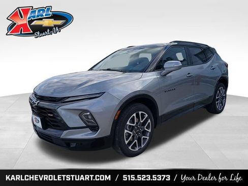 Used 2024 Chevrolet Blazer RS FWD image 1