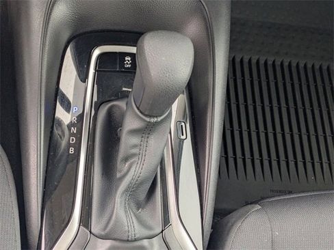 Used 2025 Toyota Corolla LE image 26