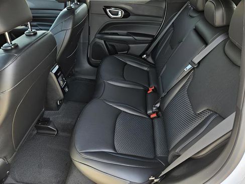 New 2025 Jeep Compass Latitude w/ Altitude Special Edition image 12