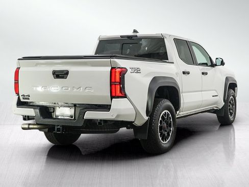 Used 2024 Toyota Tacoma TRD Off-Road w/ TRD Off Road Premium Package AWD/4WD image 5