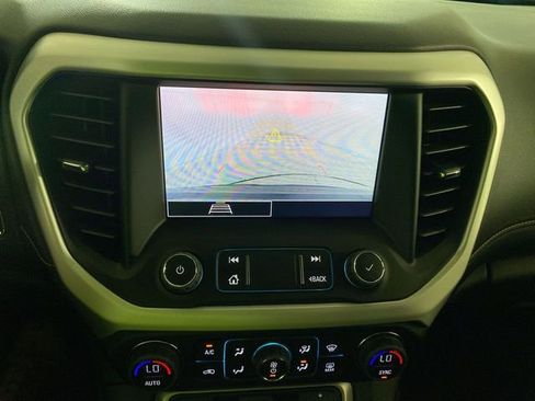 Used 2023 GMC Acadia SLE w/ Driver Convenience Package FWD image 42