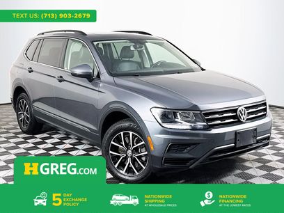 Used 2021 Volkswagen Tiguan SE w/ Panoramic Sunroof Package