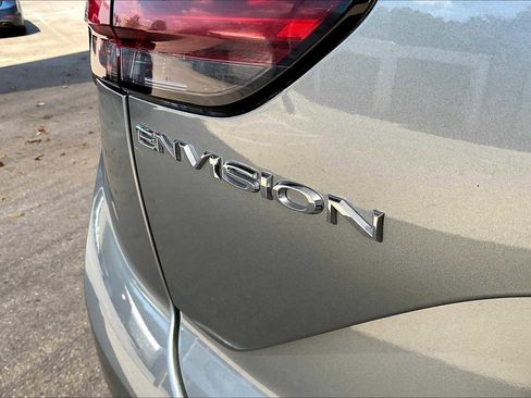 Used 2023 Buick Envision Essence image 9