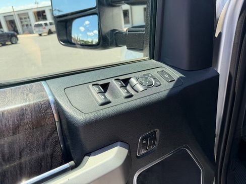 Used 2019 Ford F350 Lariat w/ Lariat Ultimate Package AWD/4WD image 15