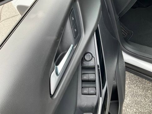 New 2026 Chevrolet Equinox LT w/ Convenience Package II image 5